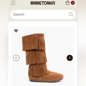 Minnetonka Brown Fringe Boots!!!